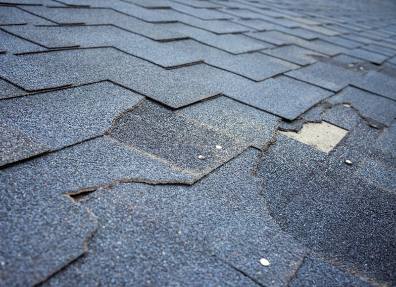 Upgrade your roof using new reliable roof shingles